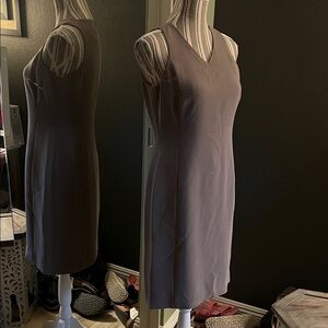 NWT. Jones New York, size 4, Sleeveless Taupe Dress, slimming
